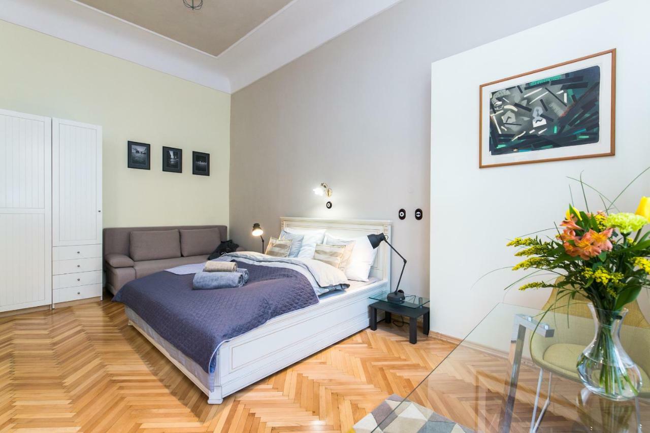 Apartment Nebovidy I - Historic Centre - Terrace - Air Conditioning 프라하 외부 사진